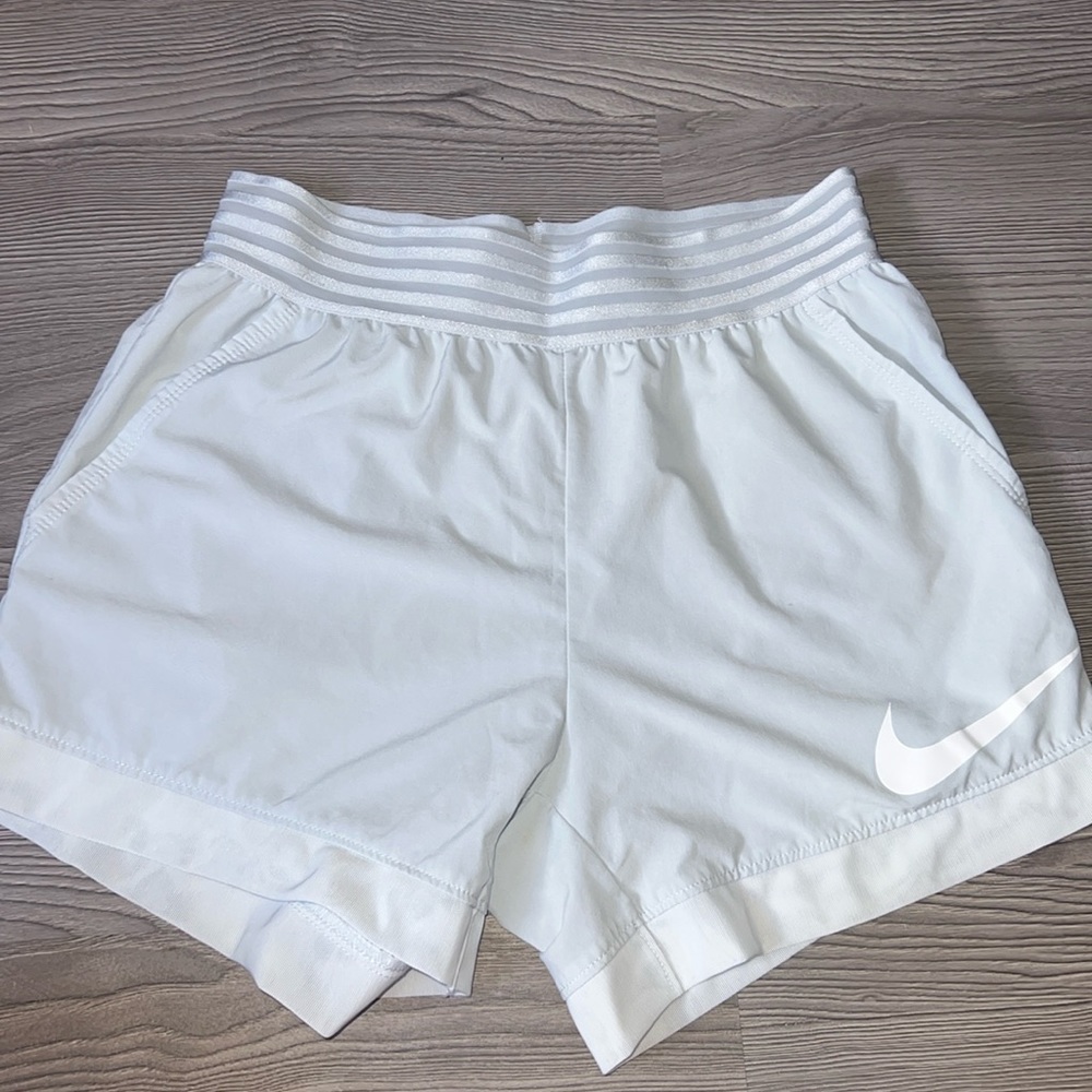 white nike shorts